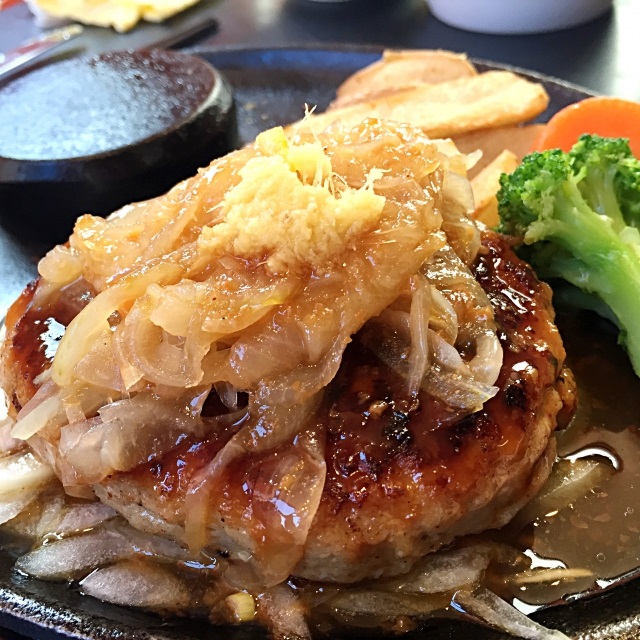 山本のハンバーグ　中目黒店2025年8月前半に移転OPEN