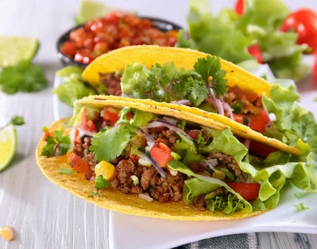 Tacos&Bar YOTTE YO｜創作タコス酒場OPEN